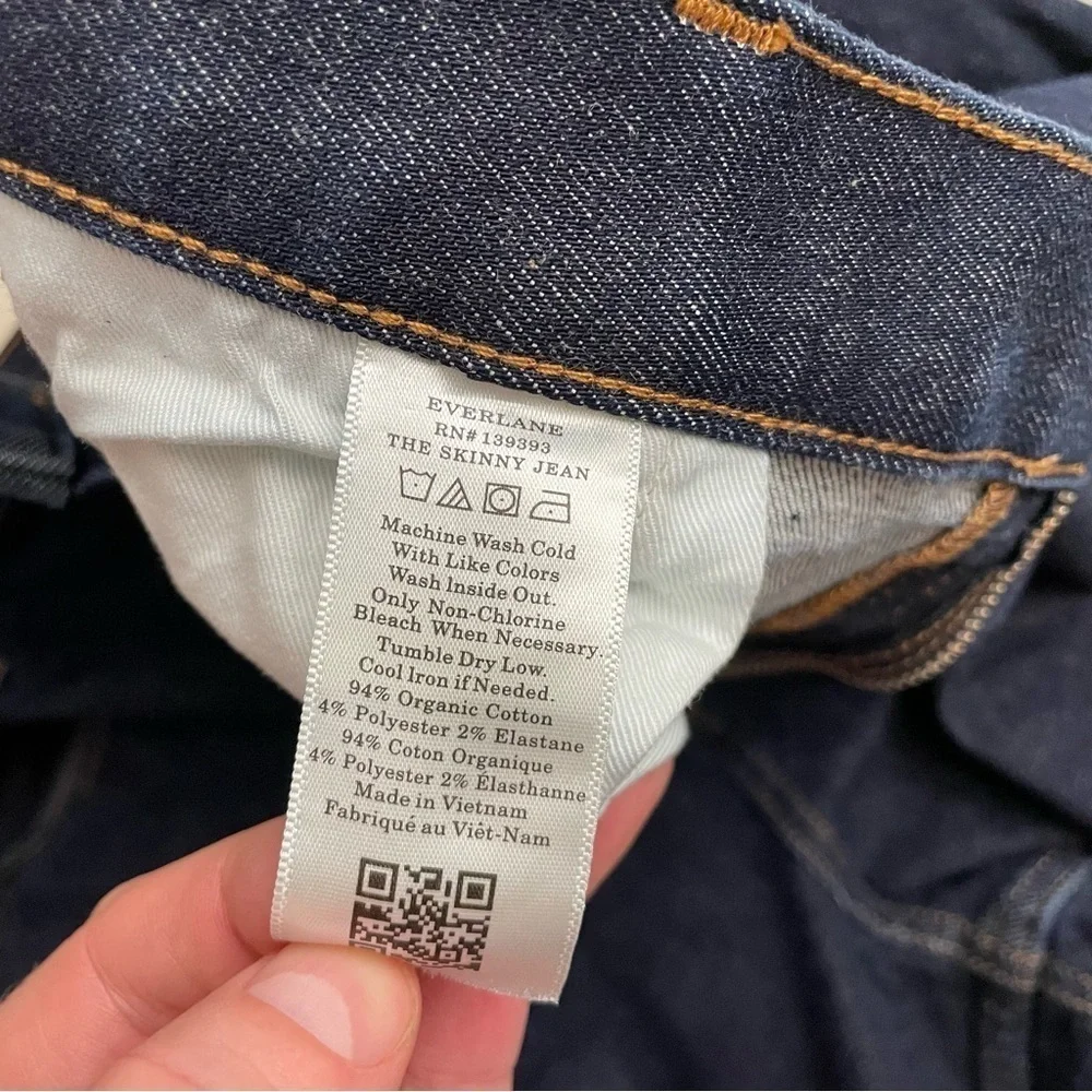 Everlane uniform men’s